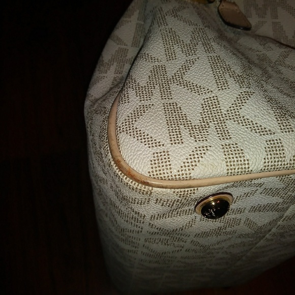 Michael Kors satchel vanilla purse - Picture 6 of 8
